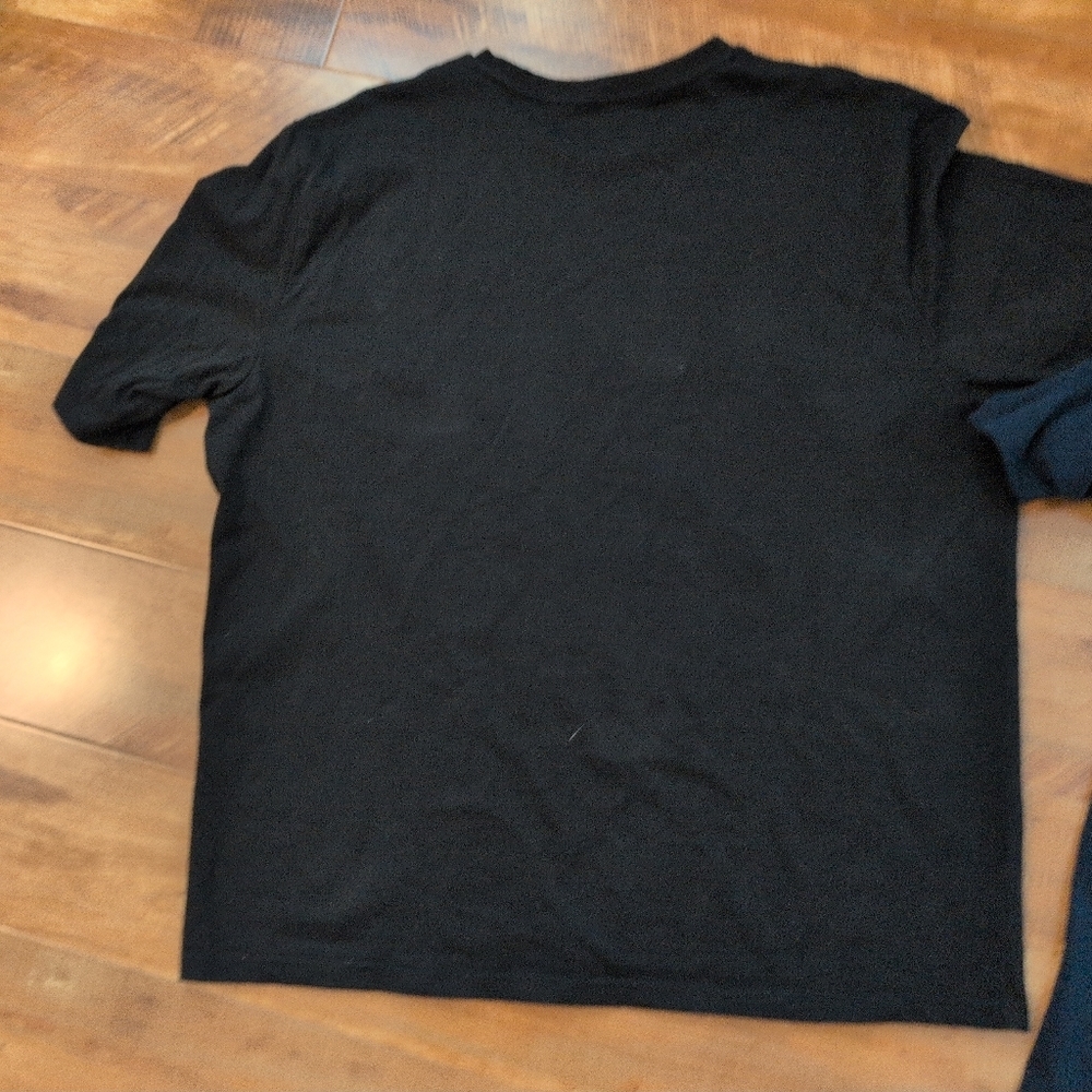 2 Sol Apparel Organic Cotton Tshirts, Size XL - Picture 10 of 10